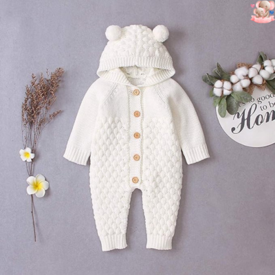 Barboteuse-blanche-adorable