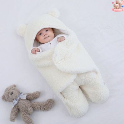 nid-d-ange-enfant-blanc