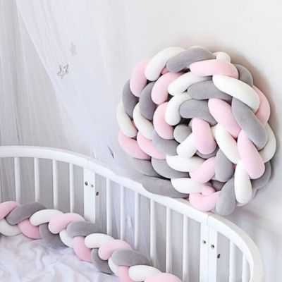 tour-de-lit-douillet-et-confortable-nuage
