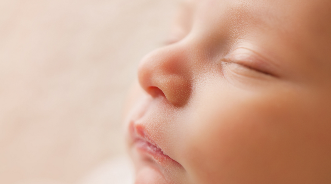 Comment aider bébé à dormir toute la nuit