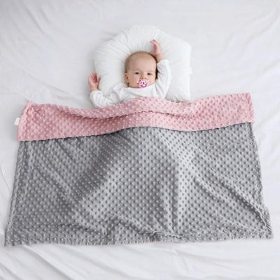 couverture-bebe-rose-confortable