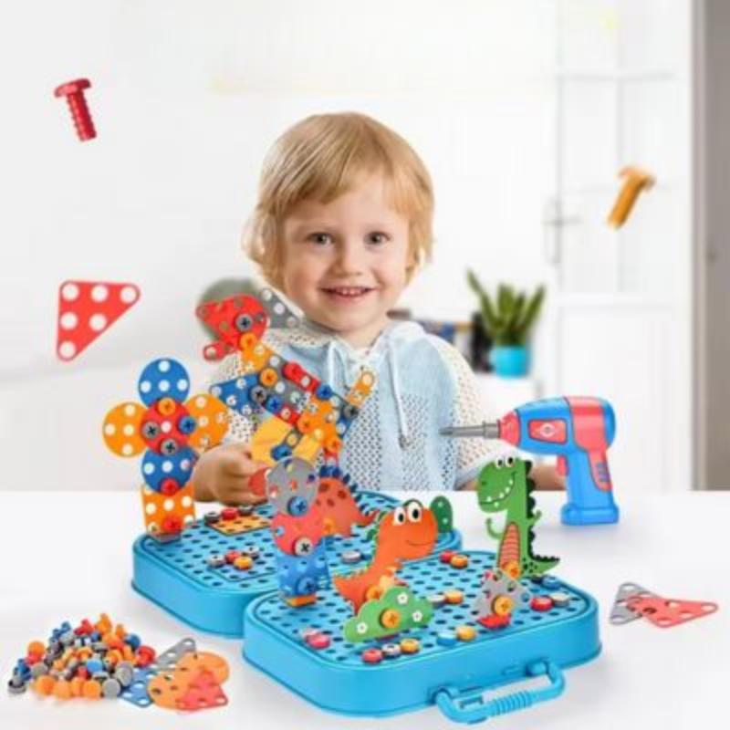 Un petit enfant explore son imagination en assemblant les éléments colorés du kit. Grâce à la perceuse électrique sécurisée, il développe ses compétences motrices tout en apprenant les formes et les couleurs. Un moment de plaisir et d'apprentissage créatif avec 228 accessoires stimulants.