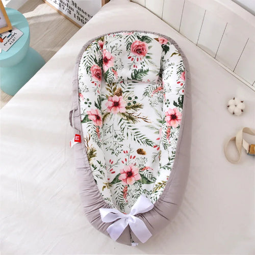 reducteur-de-lit-fleury-dans-decor-chambre-bébé
